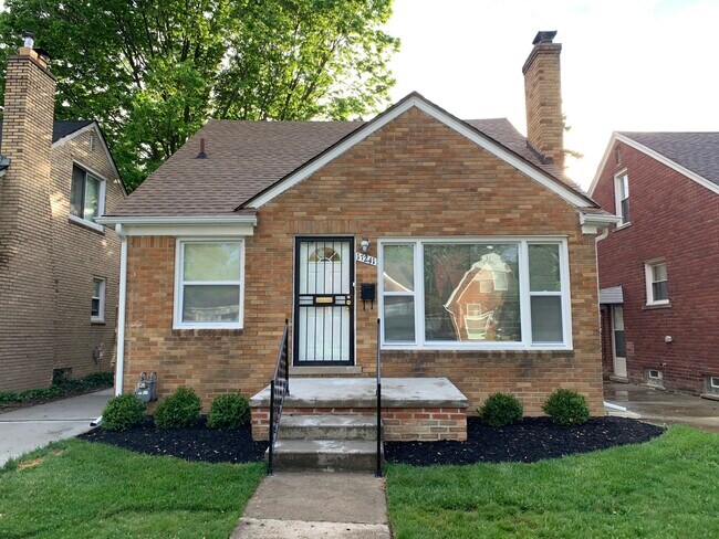 Primary Photo - 17241 Shaftsbury Ave