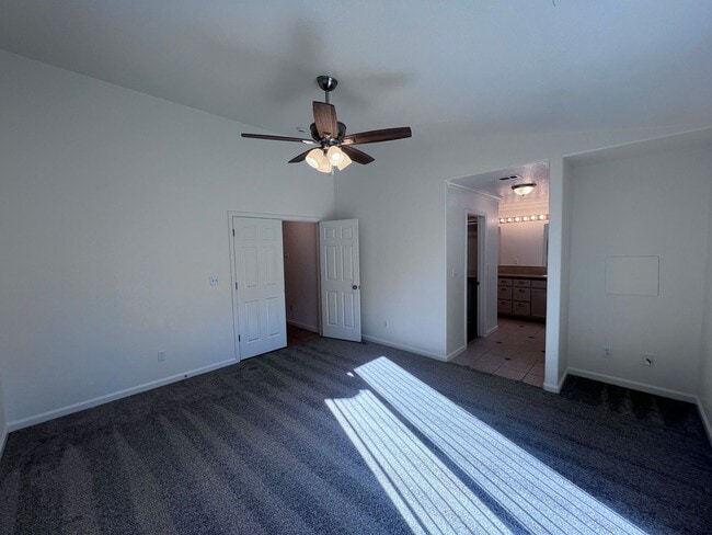 Building Photo - 672 Napa Ct
