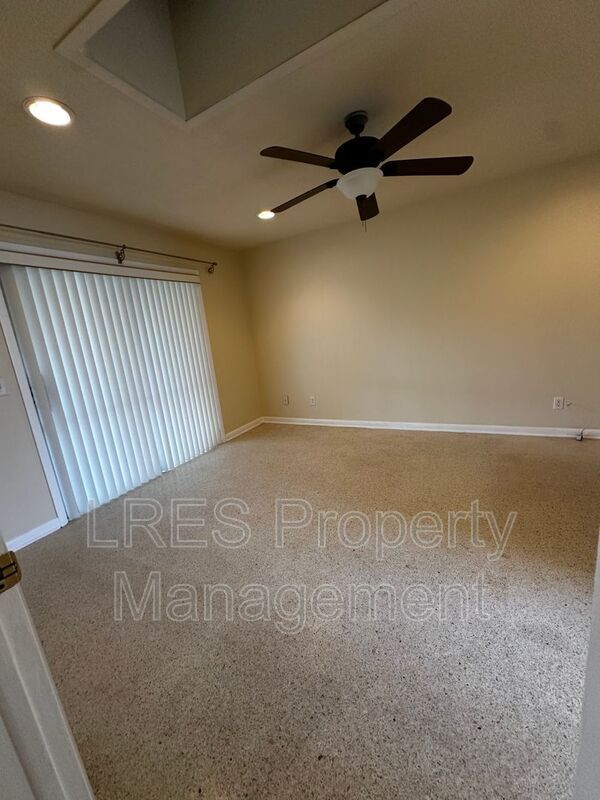 Building Photo - 2719 Merrie Oaks Rd