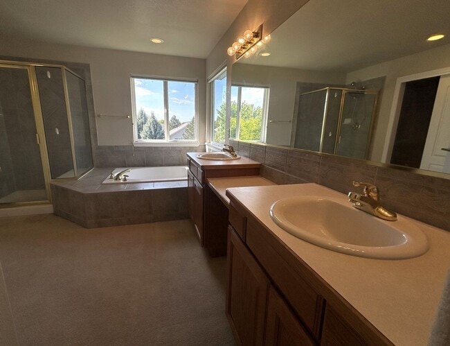 Building Photo - Beautiful Windsor Home Offering Space, Style, and Convenience