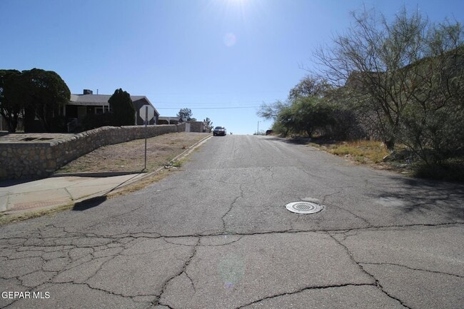 Building Photo - 3200 Richmond Ave