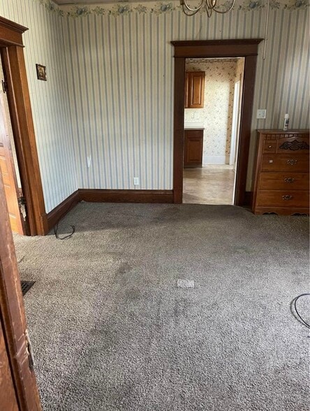 Building Photo - 756 3rd St