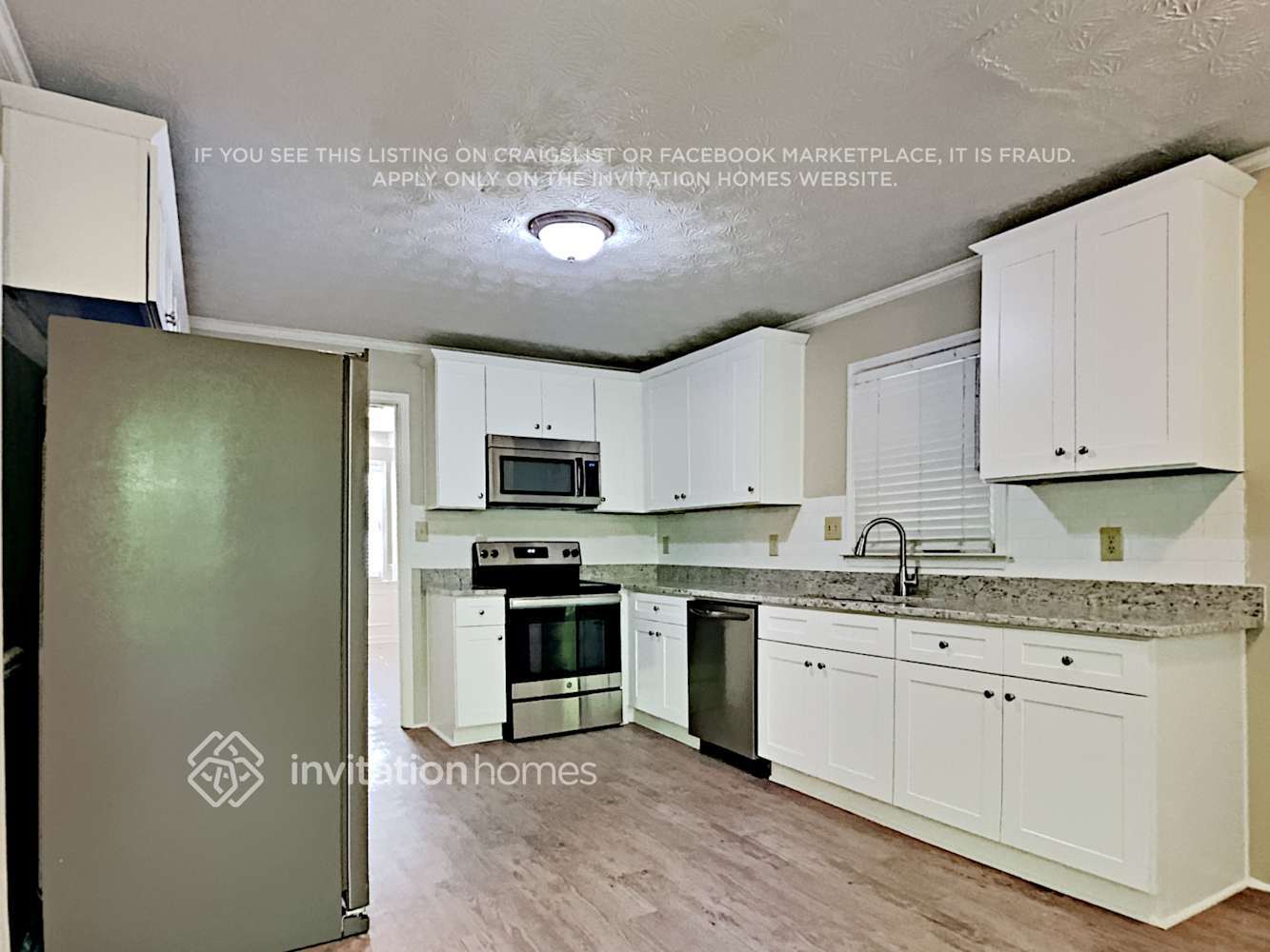 Building Photo - 943 Rockcrest Ct