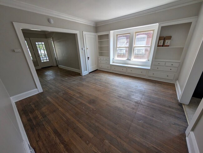 Building Photo - 3448 W 131st St