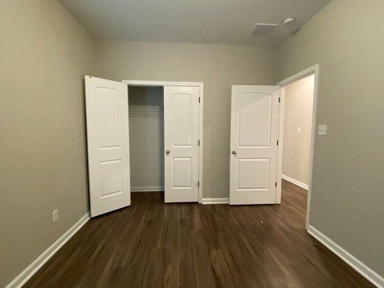 Building Photo - 4213 Tutwiler Ave