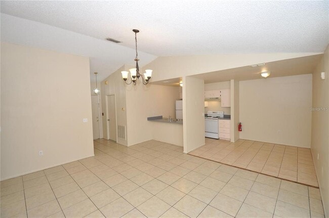 Building Photo - 400 Red Hawk Loop