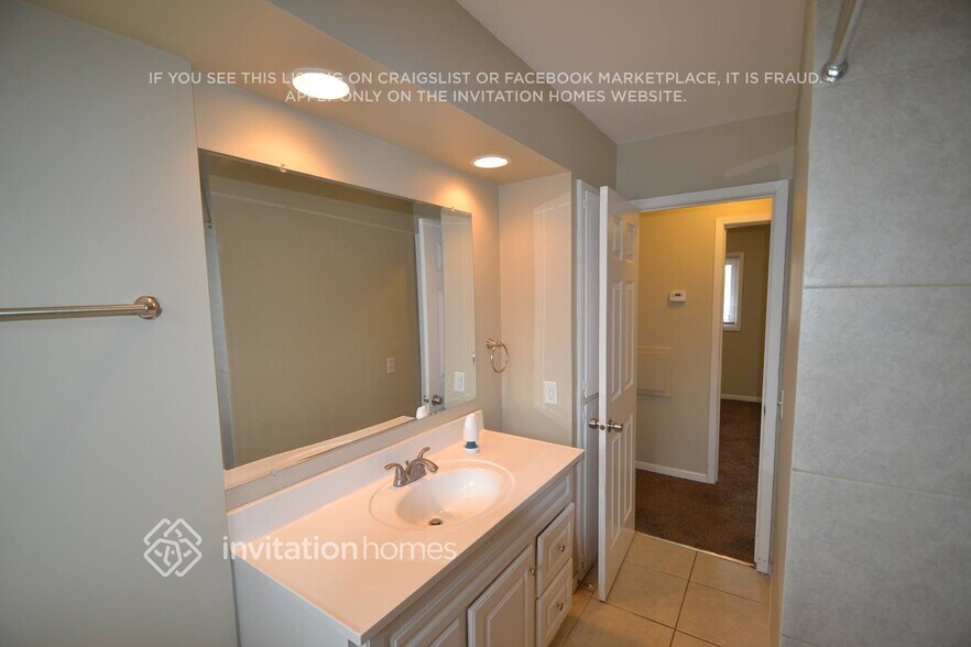 Building Photo - 8008 Colorado Ave N