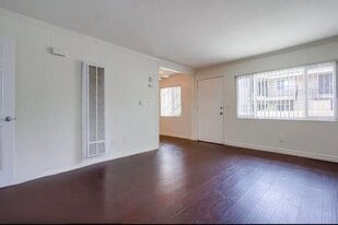 Building Photo - 3819 Wilson Ave