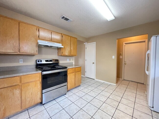 Building Photo - 2507 Westwood Dr