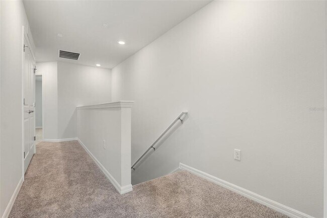Building Photo - 3142 Emerald Acrs Ln