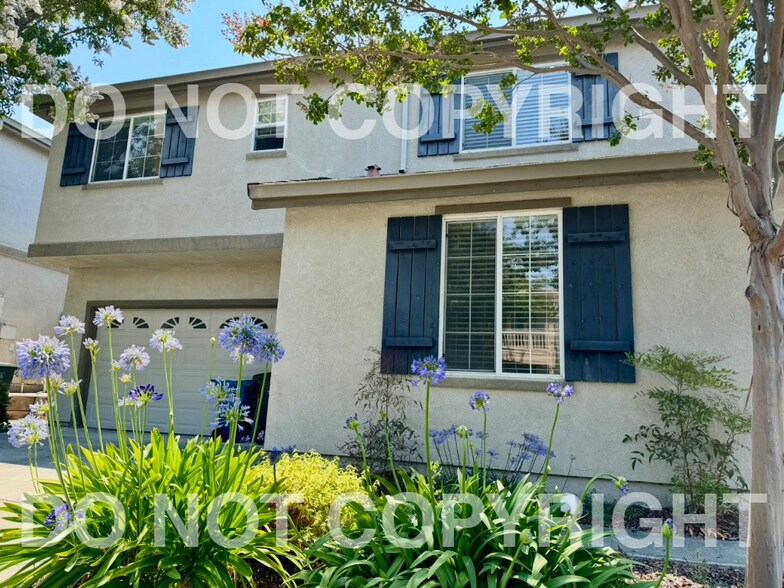Building Photo - 34503 Torrey Pine Ln