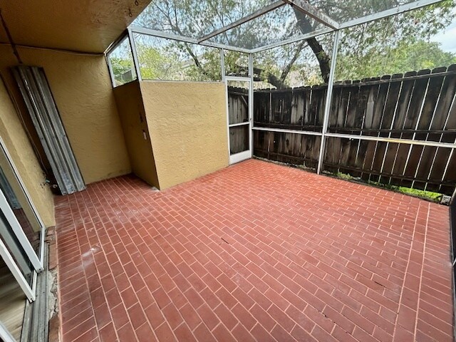 Building Photo - 1325 NW 124th Ave