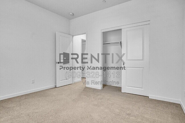Building Photo - 18116 Hedgerow Way