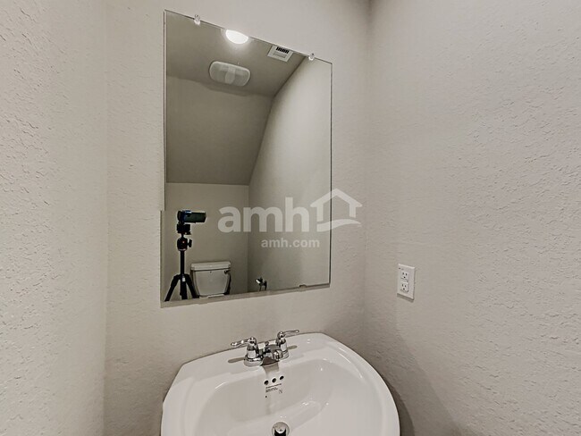 Building Photo - 10039 Braun Crst