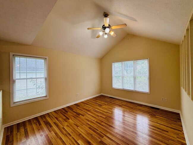 Building Photo - 228 Mountain Breeze Dr