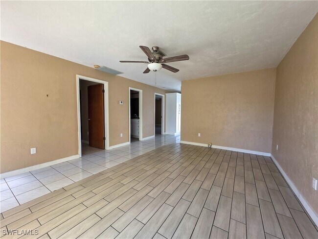 Building Photo - 161 Cape Coral Pkwy W