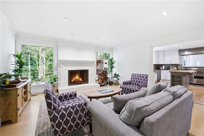 Building Photo - 4115 Glen Devon Dr NW