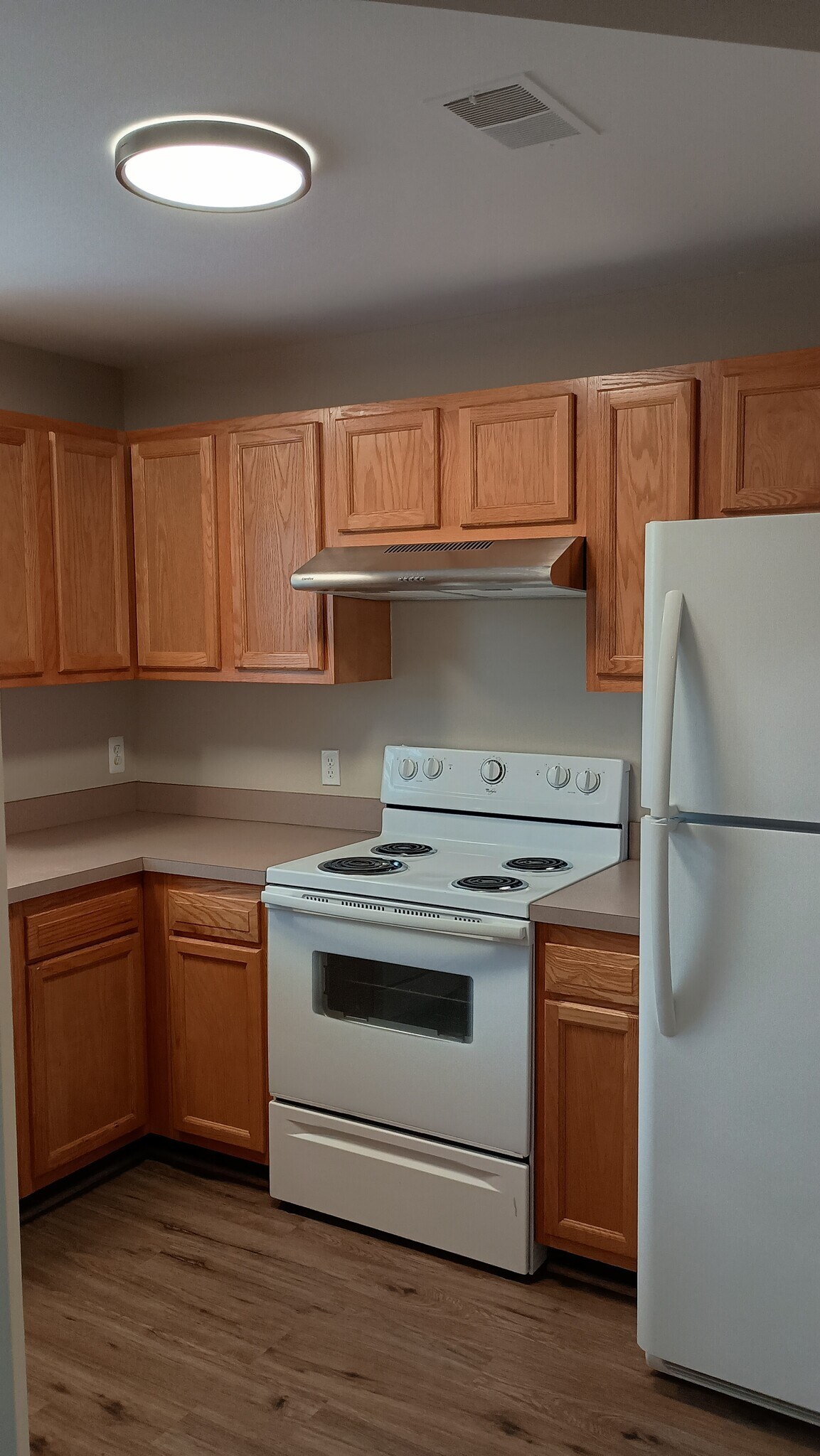 Building Photo - 2256 Monarch Dr