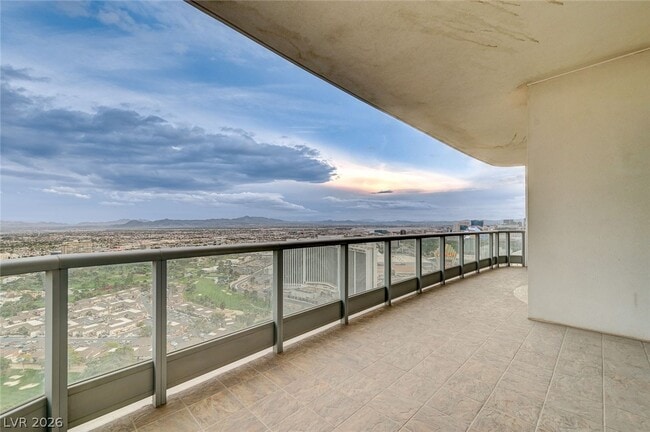 Building Photo - 322 Karen Ave