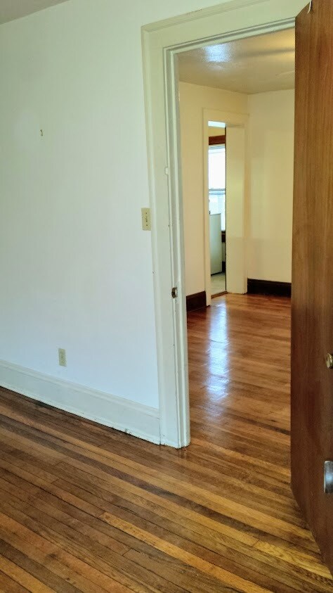 Building Photo - 1973 W 44th St