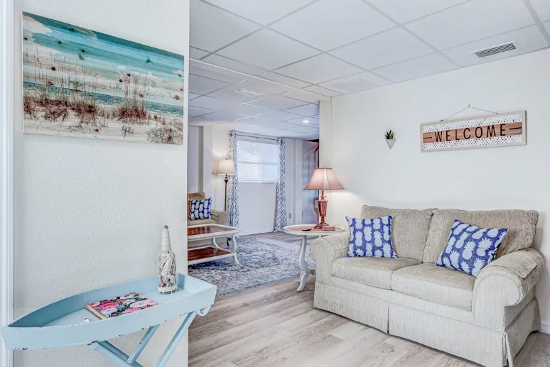 Building Photo - 9335 E Beech Cir