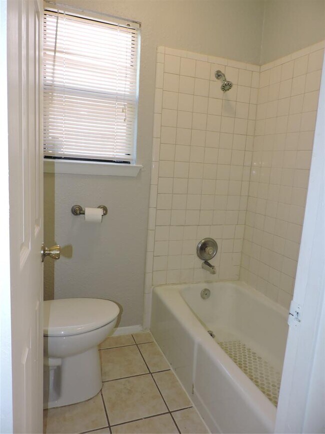 Building Photo - 8509 Fathom Cir