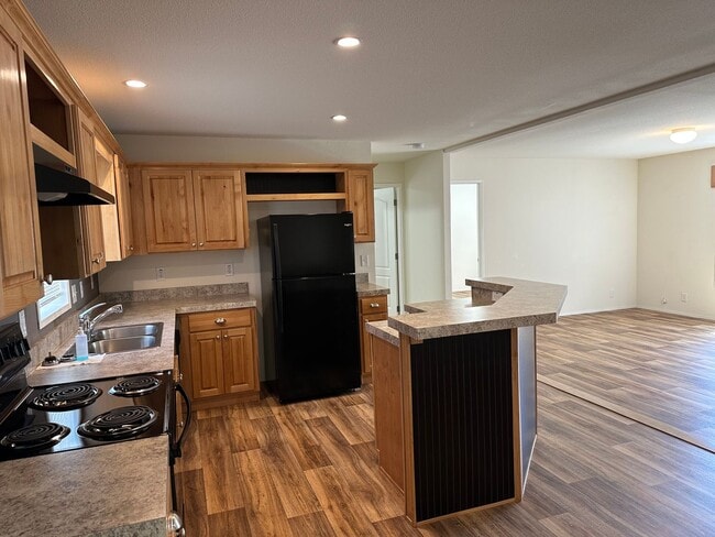 Building Photo - Newer 3 bedroom 2 bathroom house in Thurston!