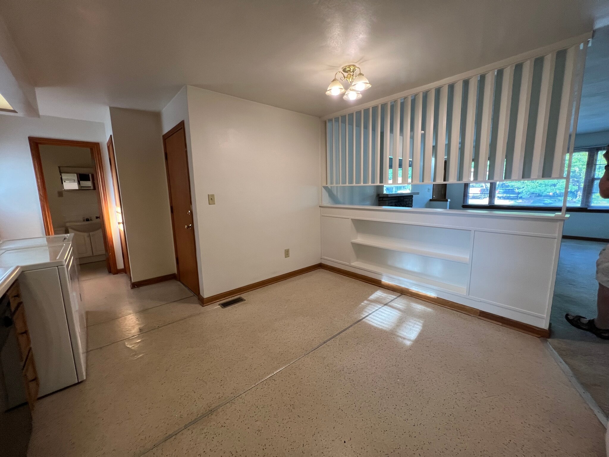 Building Photo - 2102 Pond St