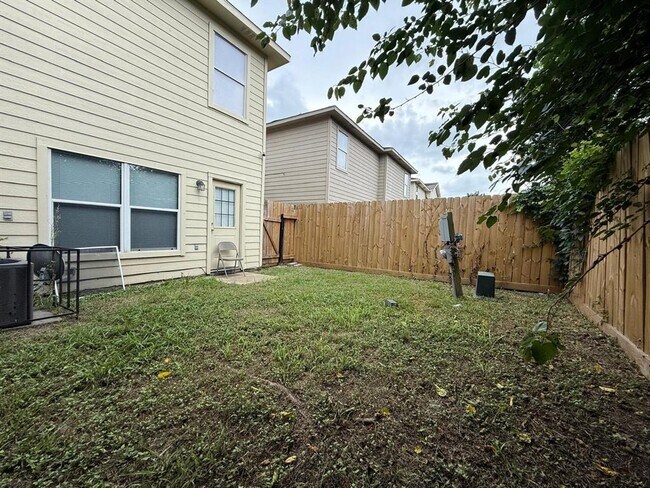 Building Photo - 10049 Sharpton Dr