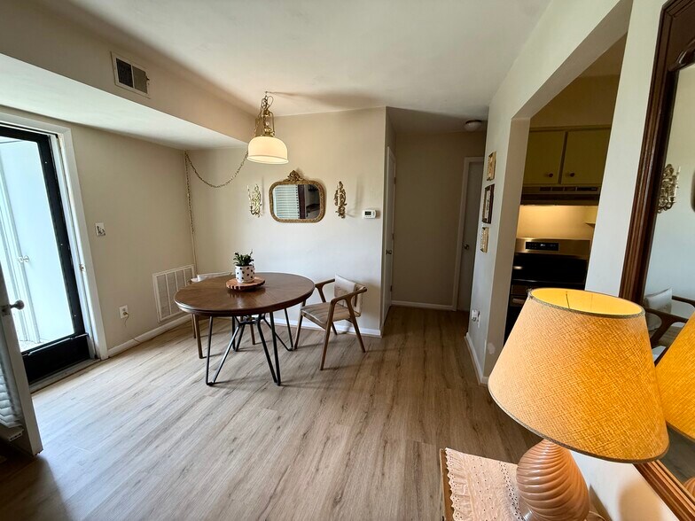 Building Photo - 3551 Timberline Trl