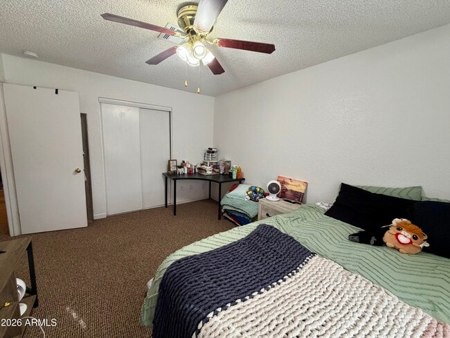 Building Photo - 1510 E 26th Ln