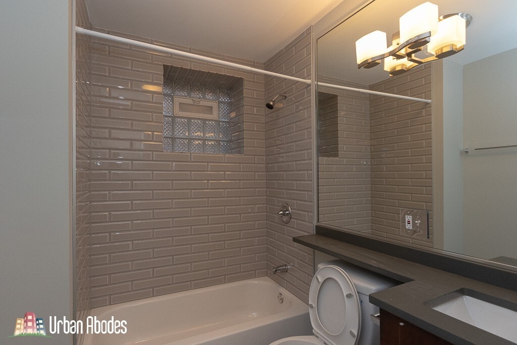 Building Photo - 556 W Arlington Pl