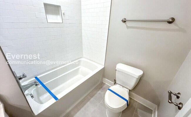 Building Photo - 220 Croleywood Ln