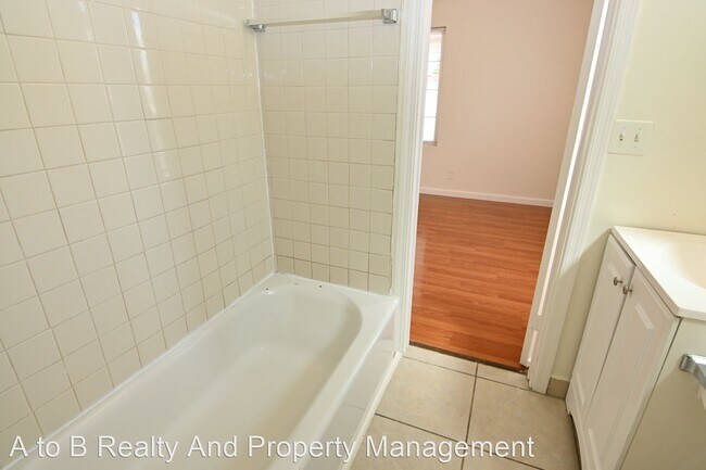Building Photo - 2 br, 1 bath House - 1464 Douglas Street