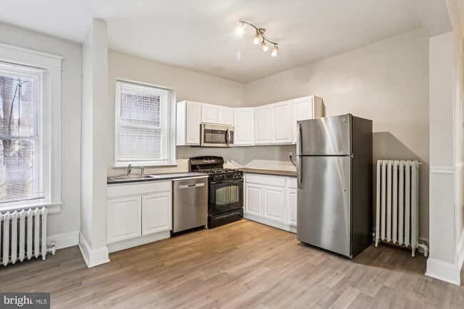 Building Photo - 150 Seaton Pl NW