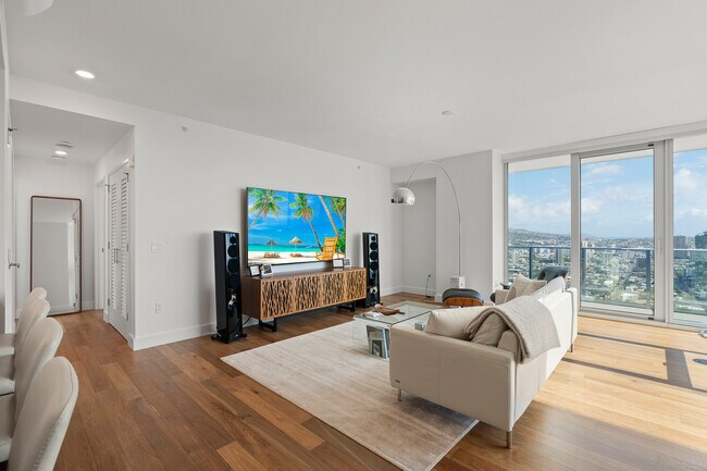 Building Photo - 629 Ke’eaumoku St