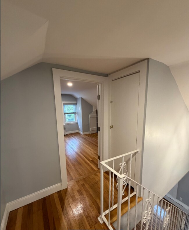 Building Photo - 148 Russells Mills Rd