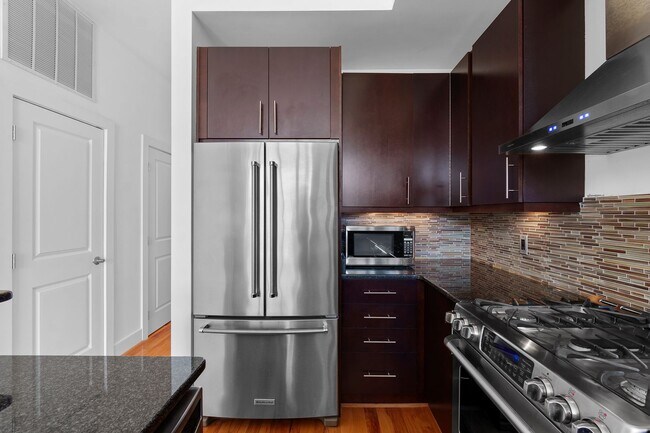 Building Photo - 1336 Belmont St NW