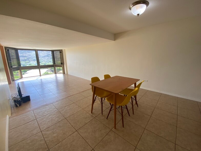 Dining Room-1 - 531 Hahaione St