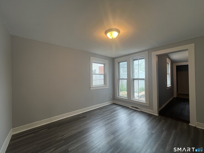 Building Photo - 149 Winchester Ave