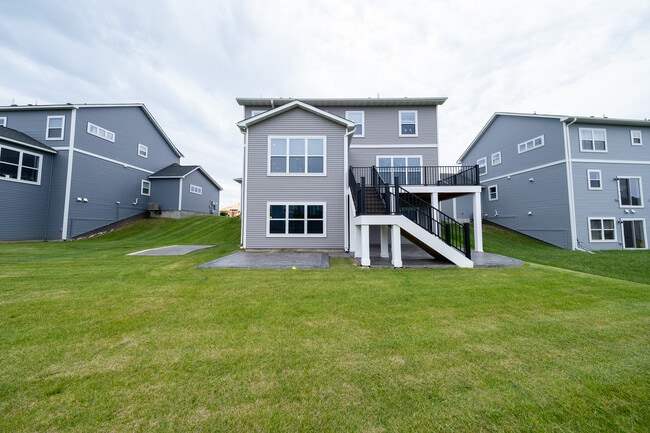 Building Photo - 3849 Thrush St