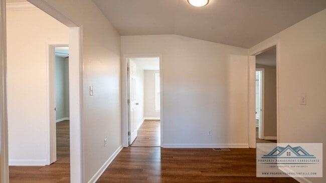 Building Photo - 2024 1st St SW