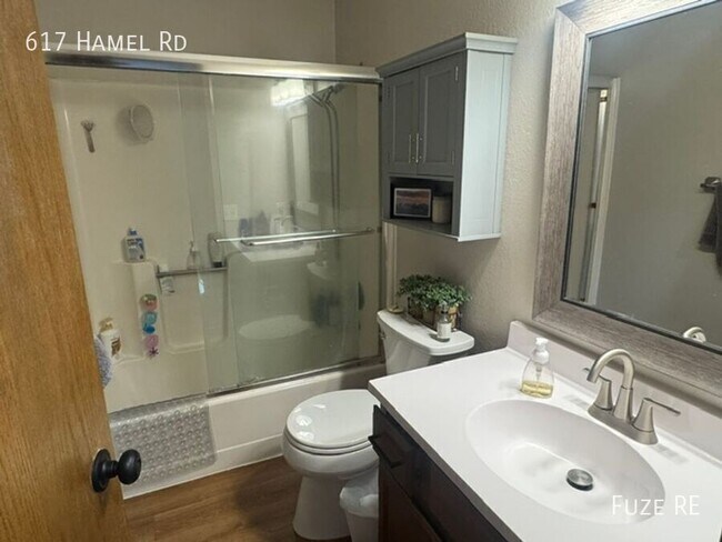 Building Photo - 617 Hamel Rd