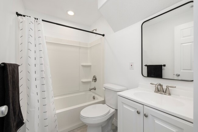 Building Photo - 4113 Cheltonham Way