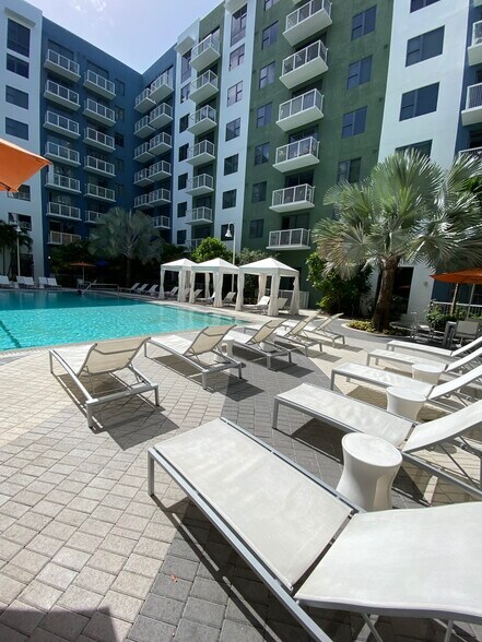 Building Photo - 2164 NE 167th St