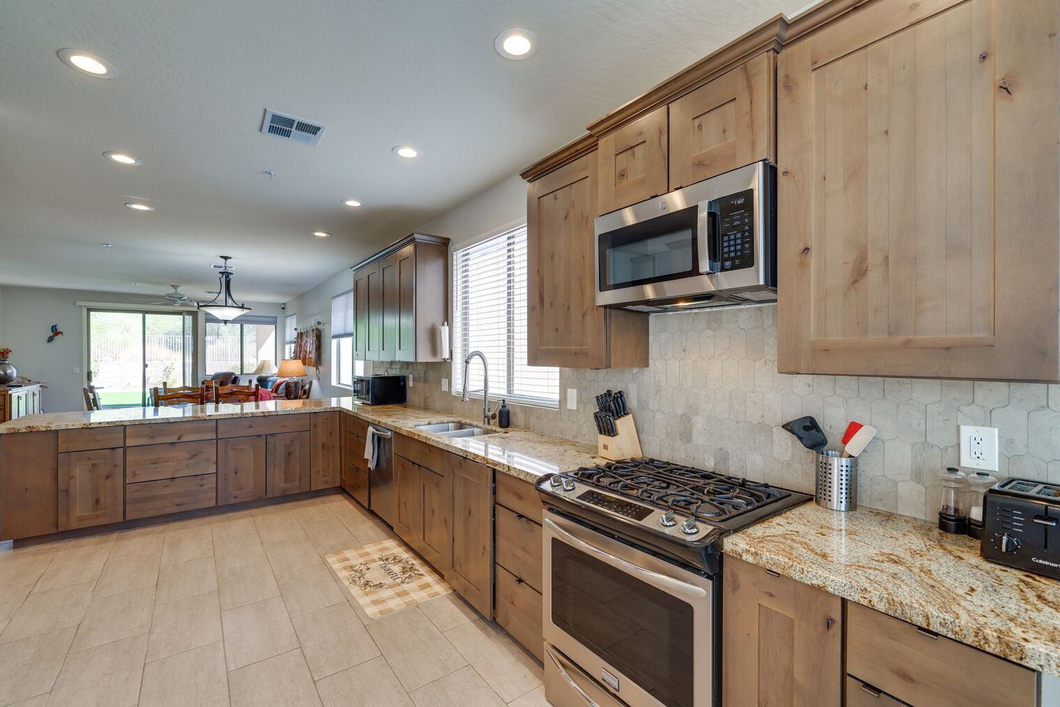 Building Photo - 7316 E Whispering Wind Dr