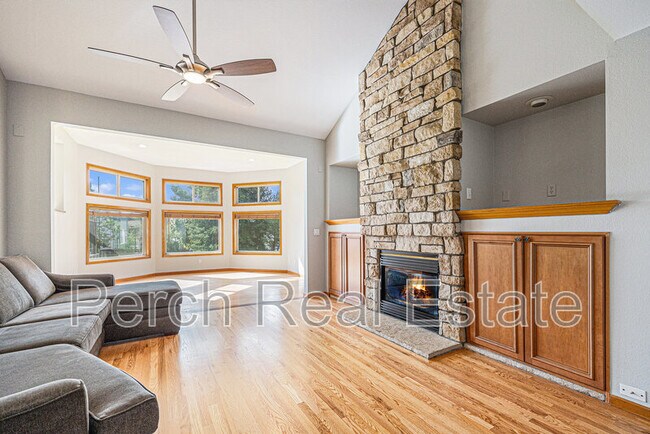 Building Photo - 14020 W Amherst Ave