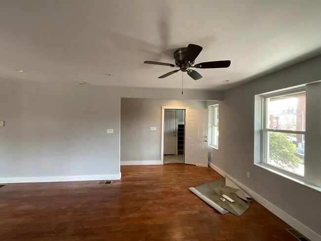 Building Photo - 500 Halsey Ave