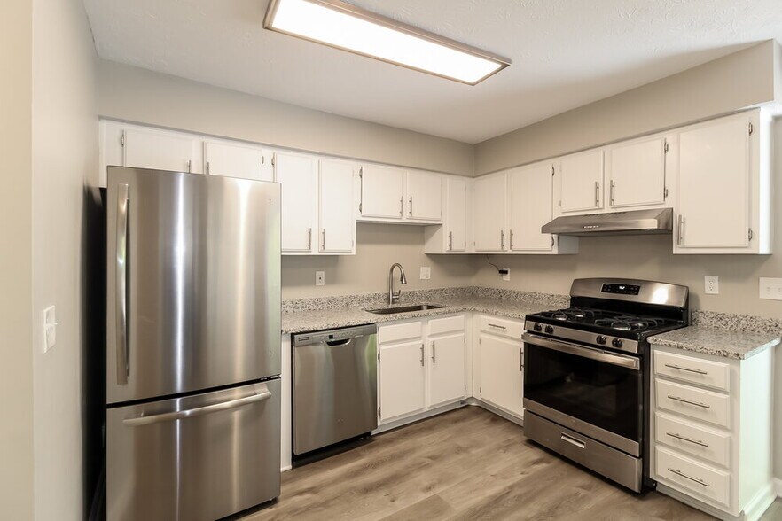 Building Photo - 1097 Williamsburg Ln