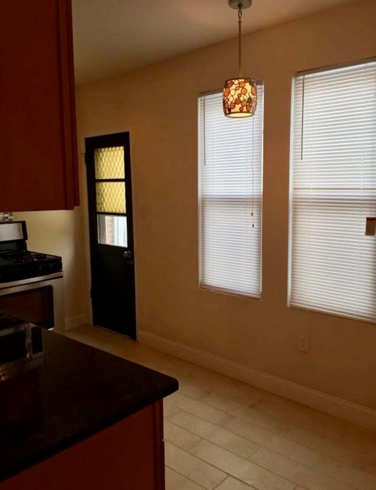 Building Photo - 305 Mifflin St